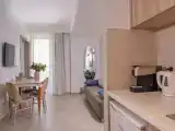 Четырёхместный люкс c 1 комнатой