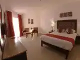 Двухместный номер Deluxe с частичным видом на море
