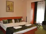 Трёхместный номер Стандарт с балконом