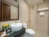 Шестиместный номер Deluxe с видом на город