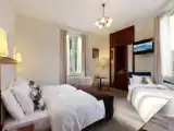 Трёхместный номер Стандарт с балконом