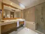 Номер Superior с балконом и с видом на море