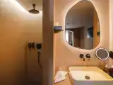 Двухместный полулюкс с балконом и с видом на горы