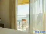 Люкс с балконом