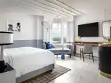Номер с видом на город
