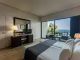 Двухместный номер Superior Sea View / Mouse Island View
