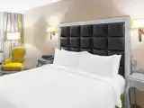 Двухместный номер Corner Sea View
