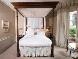 Двухместный номер Four Poster