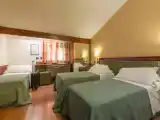 Трёхместный номер Стандарт