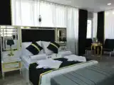 Двухместный номер с балконом и с видом на город