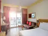 Двухместный номер (Beach Wing) Superior со стороны бассейна