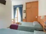 Трёхместный номер Стандарт