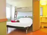 Трёхместный номер Стандарт