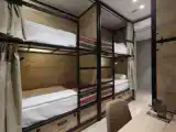 Кровать в общем номере (мужской номер)