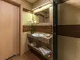 Двухместный номер Premium с балконом и с видом на горы