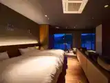 Четырёхместный номер Стандарт с видом на озеро
