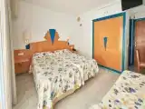 Трёхместный номер с видом на море