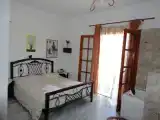 Студия Эконом Цокольный этаж с балконом и с видом на сад