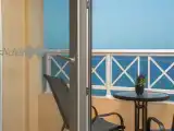 Трёхместный номер Superior с балконом и с видом на море