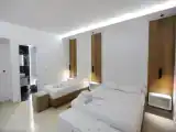Трёхместный номер Deluxe с балконом
