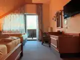 Семейный люкс с 2 комнатами с балконом и с видом на горы