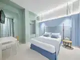 Двухместный номер Стандарт с частичным видом на море