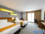 Трёхместный номер Deluxe