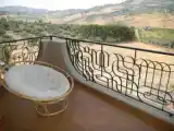 Четырёхместный полулюкс с красивым видом из окна