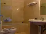 Трёхместный номер Superior с балконом
