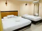 Трёхместный номер Стандарт с балконом