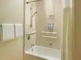 Четырёхместный номер Стандарт с балконом