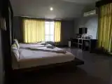 Четырёхместный номер с видом на сад