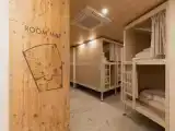 Кровать в общем номере (женский номер)