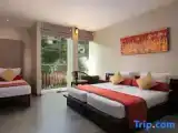 Трёхместный номер Deluxe