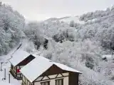 Четырёхместный номер Комфорт с балконом и с видом на реку