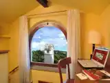 Номер Business