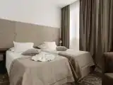 Двухместный номер Superior с балконом и с частичным видом на море