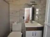 Четырёхместный номер Deluxe с балконом и с частичным видом на море