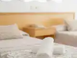 Трёхместный номер Стандарт с балконом