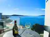 Двухместный номер Стандарт с балконом и с частичным видом на море