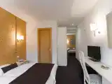 Четырёхместный номер Стандарт с балконом
