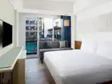 Двухместный номер Deluxe с видом на бассейн