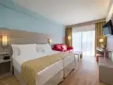 Семейный номер с балконом