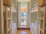 Кровать в общем номере