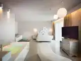 Номер Royal c 1 комнатой с балконом