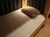 Кровать в общем номере (мужской номер)