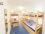 Кровать в общем номере