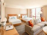 Четырёхместный люкс High Floor Remodeled Premier c 1 комнатой