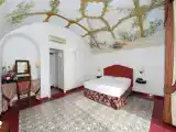 Полулюкс