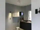 Студия с балконом и с видом на сад